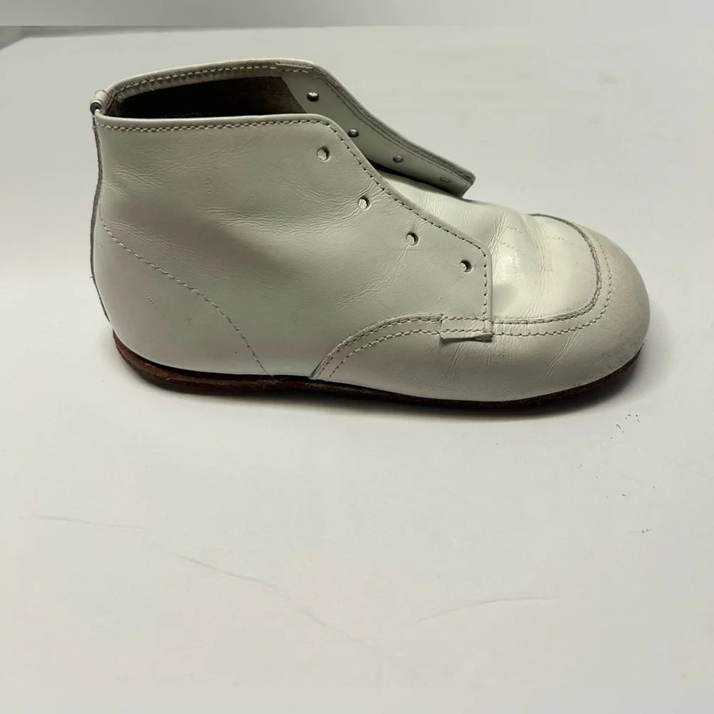 Vintage Buster‎ Brown Baby Shoes Size 5 White Leather High Top Lace up